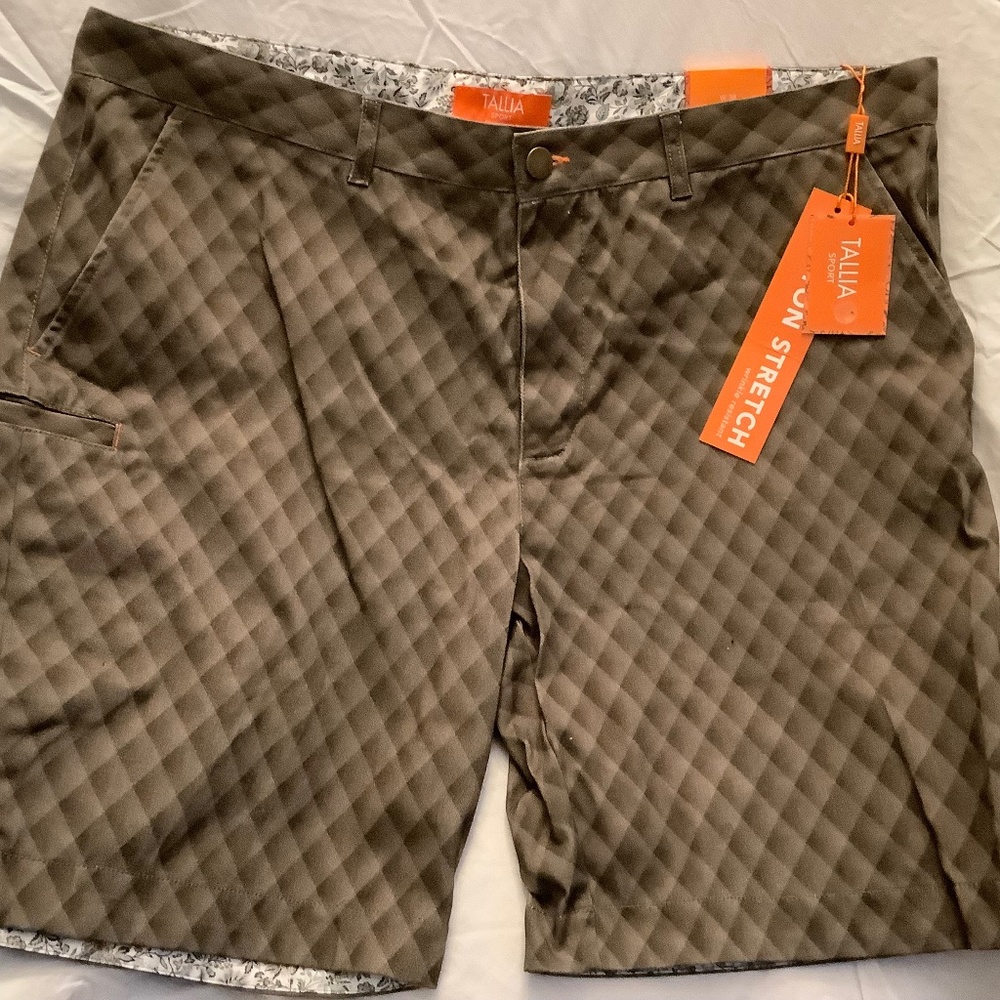 Men’s Tallia shorts